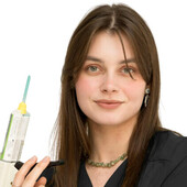 Артамонова Ксения Павловна — стоматолог, стоматолог-терапевт