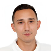 Абрамов Руслан Владимирович — стоматолог, стоматолог-имплантолог