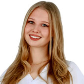 Кузнецова Арина Сергеевна — стоматолог, стоматолог-терапевт