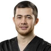 Акрамов Улугбек Ахмадович — стоматолог-хирург