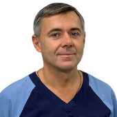 Крюков Юрий Владимирович — реаниматолог, педиатр