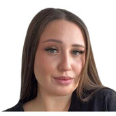 Акмуллаева Дениза Серверовна — стоматолог, стоматолог-хирург