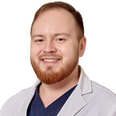 Кузнецов Евгений Николаевич — окулист (офтальмолог)