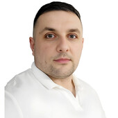 Багмут Ярослав Вадимович — стоматолог-ортопед, стоматолог