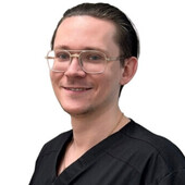 Кальченко Дмитрий Михайлович — стоматолог, стоматолог-ортопед