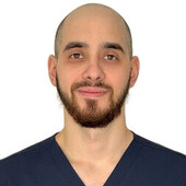 Пузиков Артем Сергеевич — стоматолог