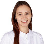 Портнова Александра Романовна — стоматолог-хирург