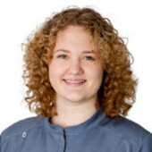 Шувалова София Андреевна — гигиенист стоматологический