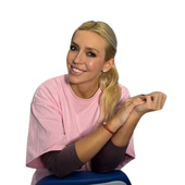 Зубкова Александра Михайловна — гигиенист стоматологический, стоматолог