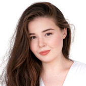 Кусмаева Диана Ильгизовна — стоматолог, стоматолог-ортодонт