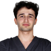 Алимурадов Сарухан Тамирланович — стоматолог-имплантолог