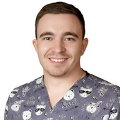 Овчинников Станислав Андреевич — стоматолог-хирург, стоматолог