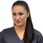 Абдураманова Зейнеп Юсуповна — стоматолог-терапевт, стоматолог