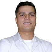 Овсепян Артём Вазгенович — стоматолог-хирург