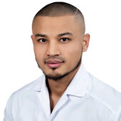 Шрестха Ашиш — пластический хирург