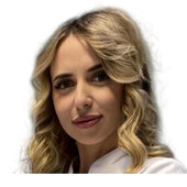 Шевякова Анна Олеговна — стоматолог