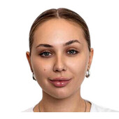 Буданова Виктория Олеговна — гигиенист стоматологический, стоматолог