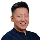 Орноев Олег Сергеевич — стоматолог, стоматолог-хирург