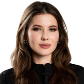 Дудова Анастасия Максимовна — стоматолог