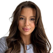 Астахова Александра Евгеньевна — стоматолог, стоматолог-ортопед