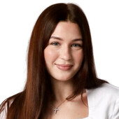 Евсиевич Ксения Олеговна — косметолог