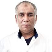 Кхан Мухаммад Амир — онколог