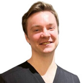 Ярмош Максим Вадимович — массажист