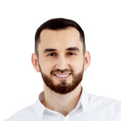 Арапиев Закир Бекханович — стоматолог, стоматолог-хирург