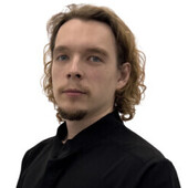 Бугаев Иван Евгеньевич — стоматолог-хирург, стоматолог-имплантолог