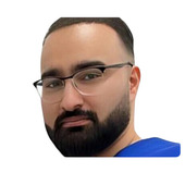 Бейги Астанех Бахадор — стоматолог