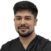 Азовцев Владислав Олегович — стоматолог, стоматолог-хирург