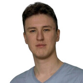 Мугатабаров Зиннур Фидаилович — стоматолог, стоматолог-хирург