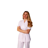 Муц Ксения Юрьевна — стоматолог-хирург, стоматолог-имплантолог