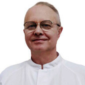 Опарин Вячеслав Анатольевич — дерматолог, венеролог