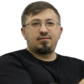 Кудаев Арсен Владимирович — стоматолог, стоматолог-хирург