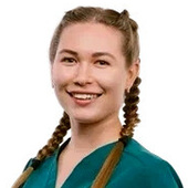 Шапошникова Карина Романовна — стоматолог, стоматолог-терапевт