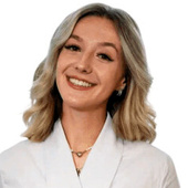 Костенко Полина Дмитриевна — гигиенист стоматологический
