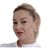 Толпарова (Санакоева) Регина Эдуардовна — косметолог