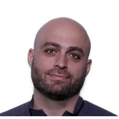 Арзуманян Арам Валерьевич — стоматолог, стоматолог-ортопед