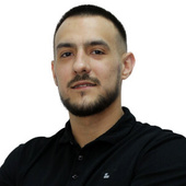 Ситников Максим Иванович — стоматолог, стоматолог-хирург