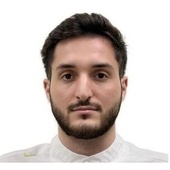 Корян Артур Андреевич — стоматолог-хирург