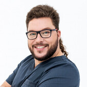 Сергеенко Андрей Евгеньевич — пластический хирург