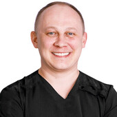 Шашкин Илья Владимирович — стоматолог, стоматолог-пародонтолог