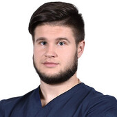 Акаев Михаил Олегович — стоматолог-ортопед