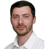 Амиров Арслан Русланович — стоматолог-хирург, стоматолог-имплантолог