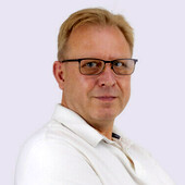 Новиков Владимир Яковлевич — стоматолог-хирург, стоматолог