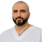 Сурмаев Эдуард Вячеславович — стоматолог, стоматолог-ортопед