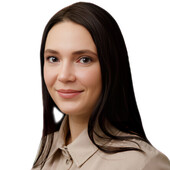 Бутакова Анна Денисовна — стоматолог-гигиенист