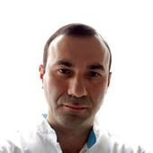 Омаров Эльчин Юсифович — окулист (офтальмолог)