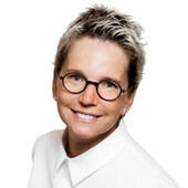 Стряпина Кристина Николаевна — стоматолог, стоматолог-терапевт